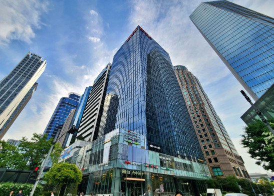 BNK 금융타워(구 삼성생명 여의도) 사진 #1